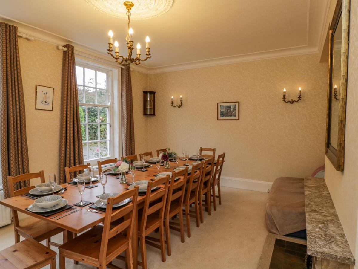 The Manor House Villa Scarborough Bagian luar foto