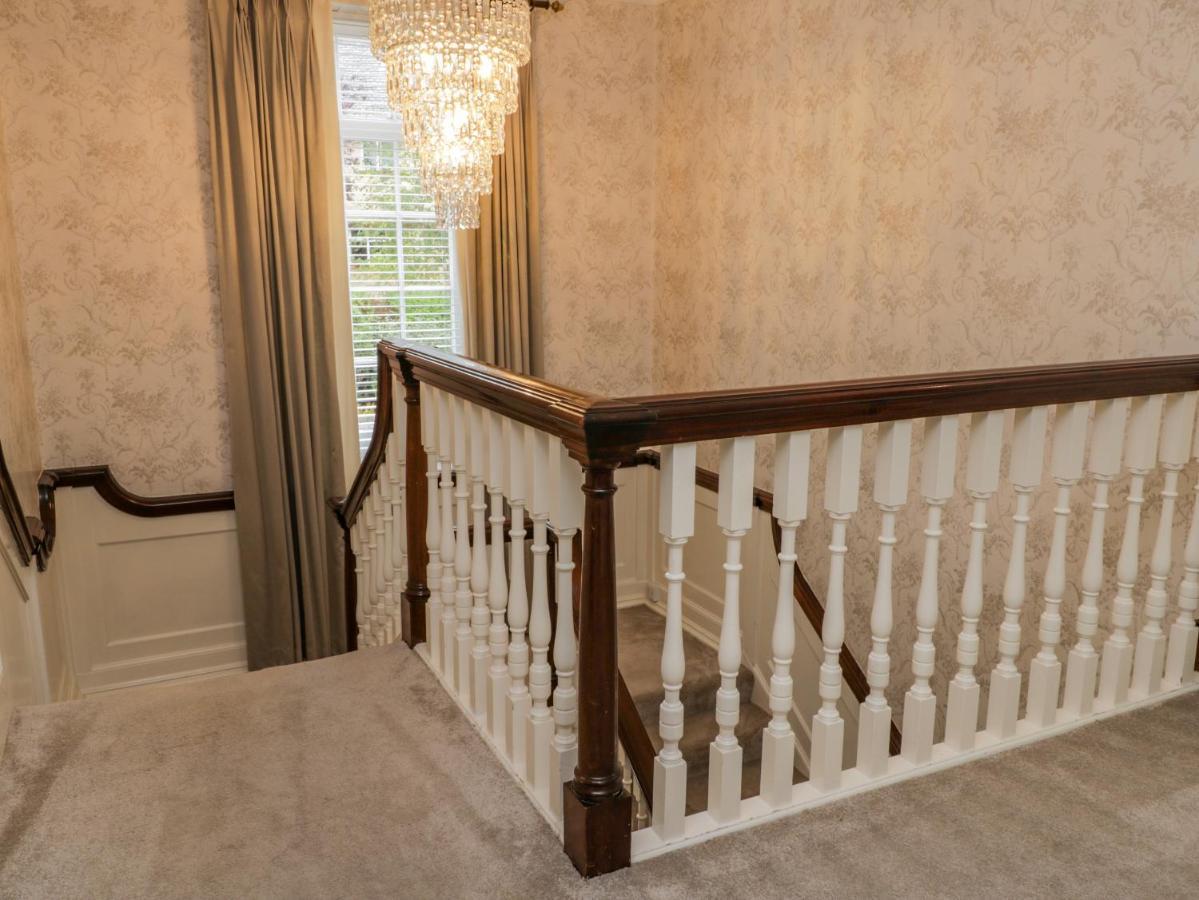 The Manor House Villa Scarborough Bagian luar foto