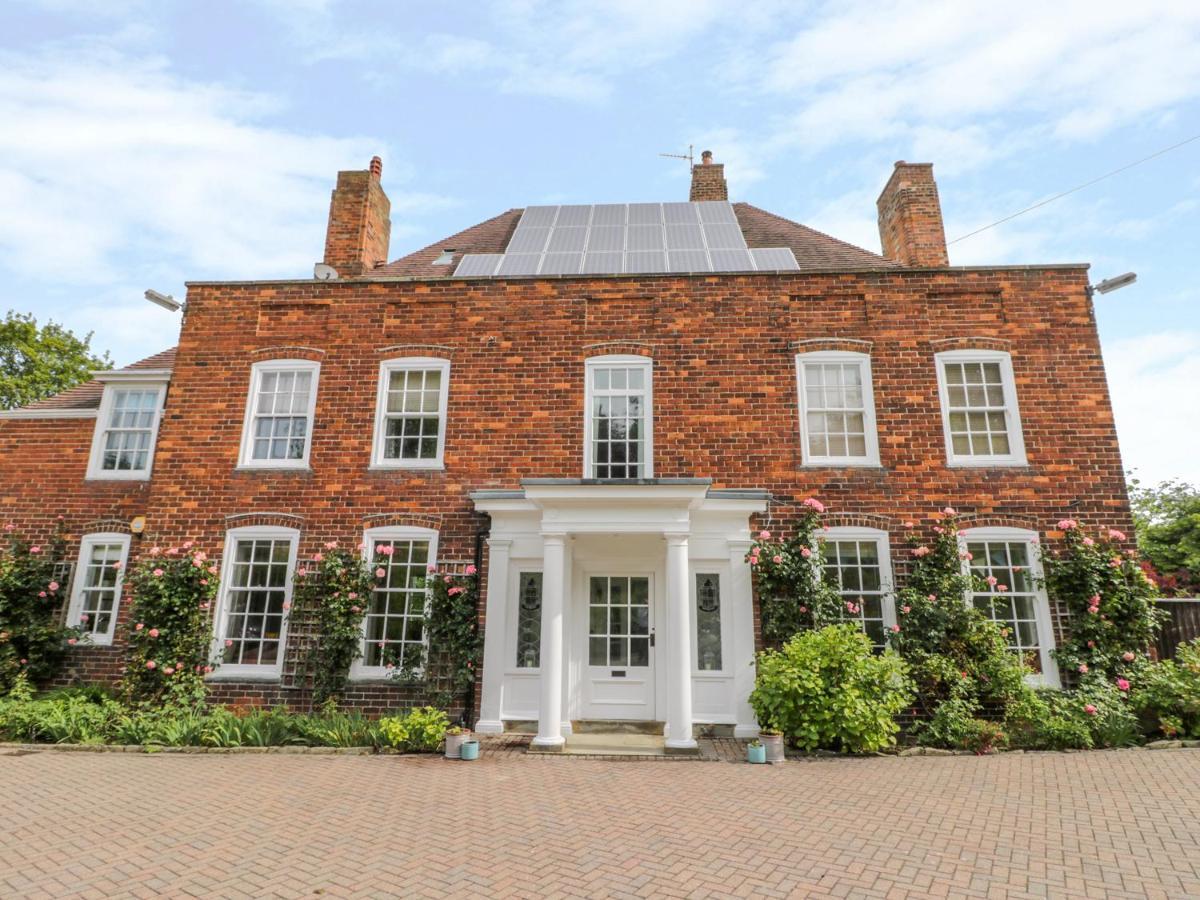 The Manor House Villa Scarborough Bagian luar foto