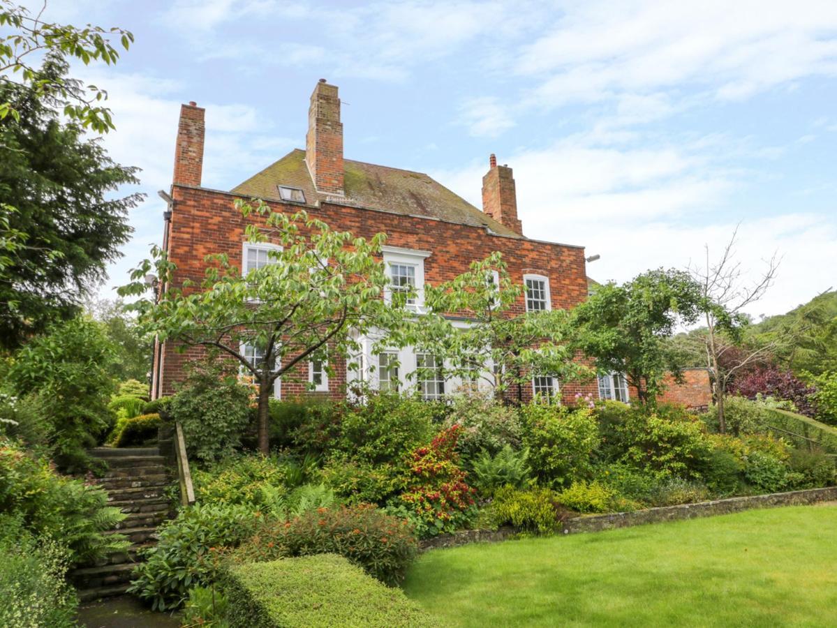 The Manor House Villa Scarborough Bagian luar foto